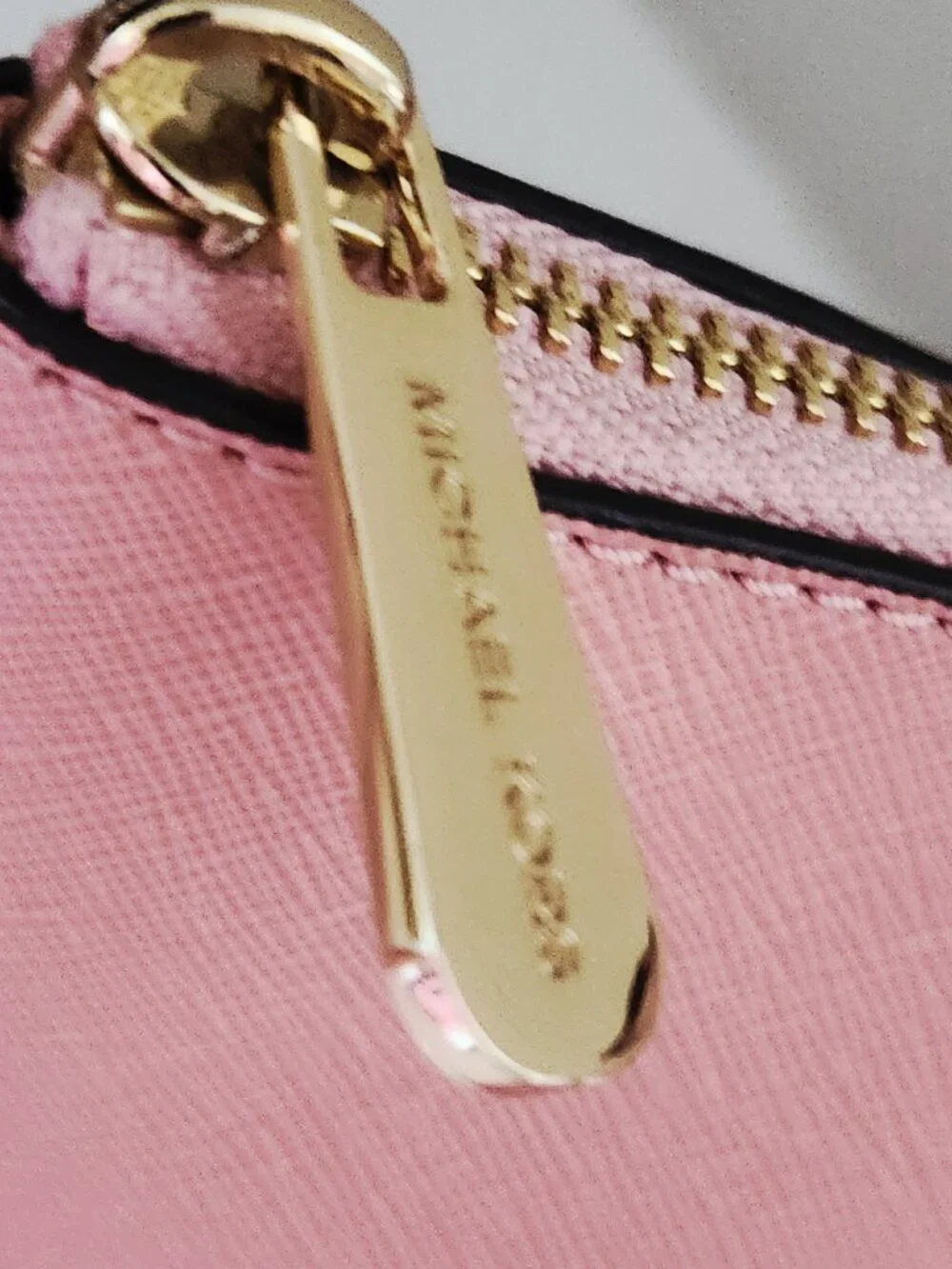 Like New Michael Kors Ciara Pink Shoulder Bag Tote Purse